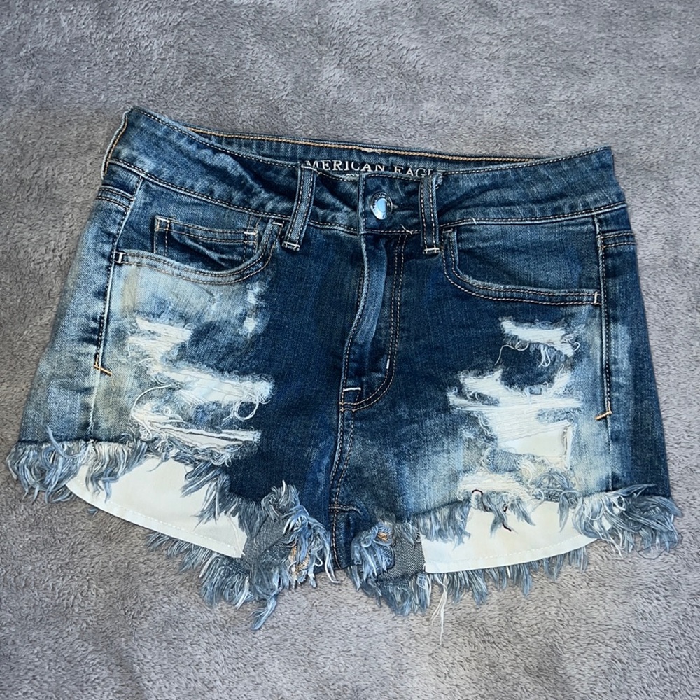 Women’s American Eagle Distressed Denim Shorts